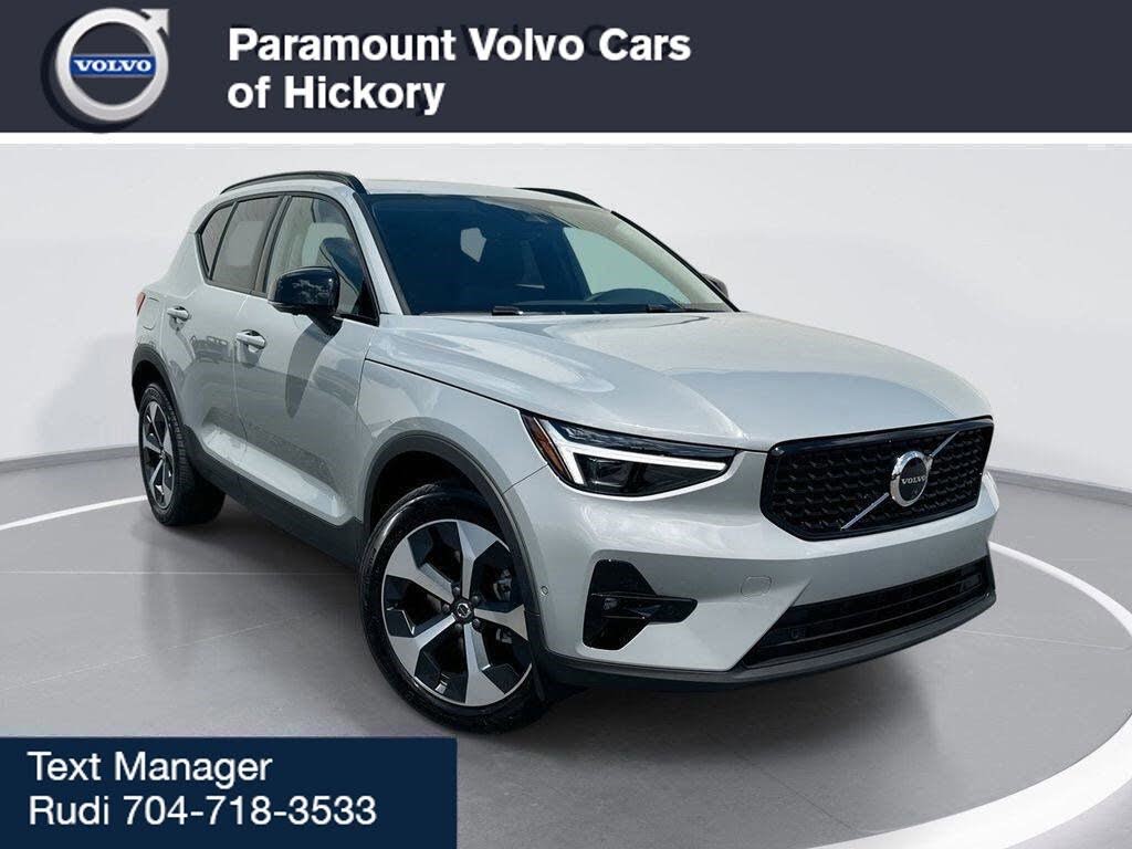 2026 Volvo XC40 B5 Plus AWD