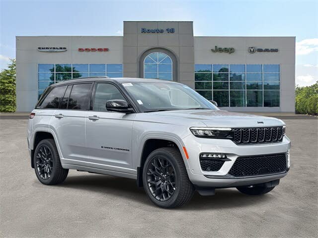 2025 Jeep Grand Cherokee Summit 4WD