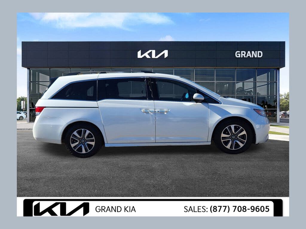 2014 Honda Odyssey Touring FWD
