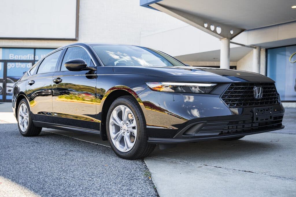 2025 Honda Accord LX FWD