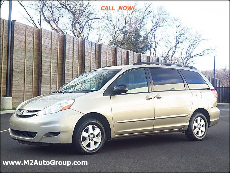 2006 Toyota Sienna LE 7-Passenger