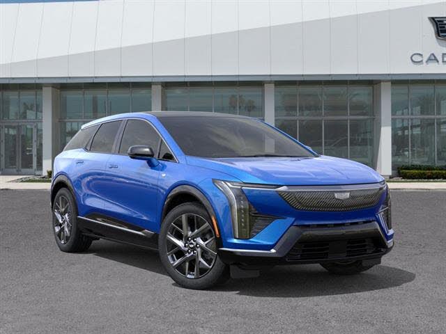 2025 Cadillac OPTIQ Luxury 1 AWD