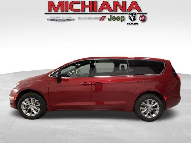 2026 Chrysler Pacifica Select AWD
