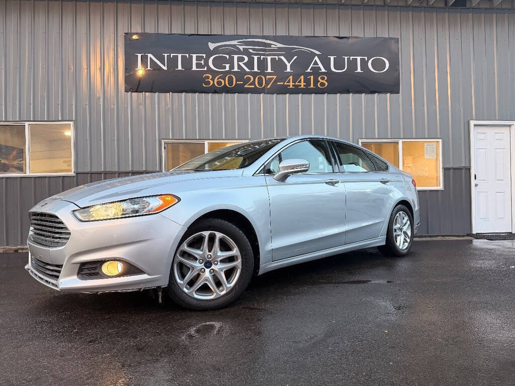2013 Ford Fusion SE