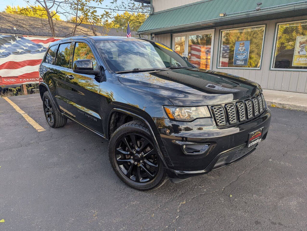 2019 Jeep Grand Cherokee Laredo 4WD