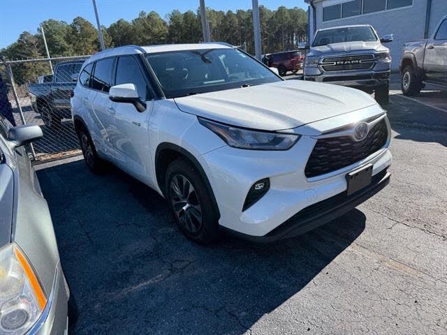 2020 Toyota Highlander Hybrid XLE FWD