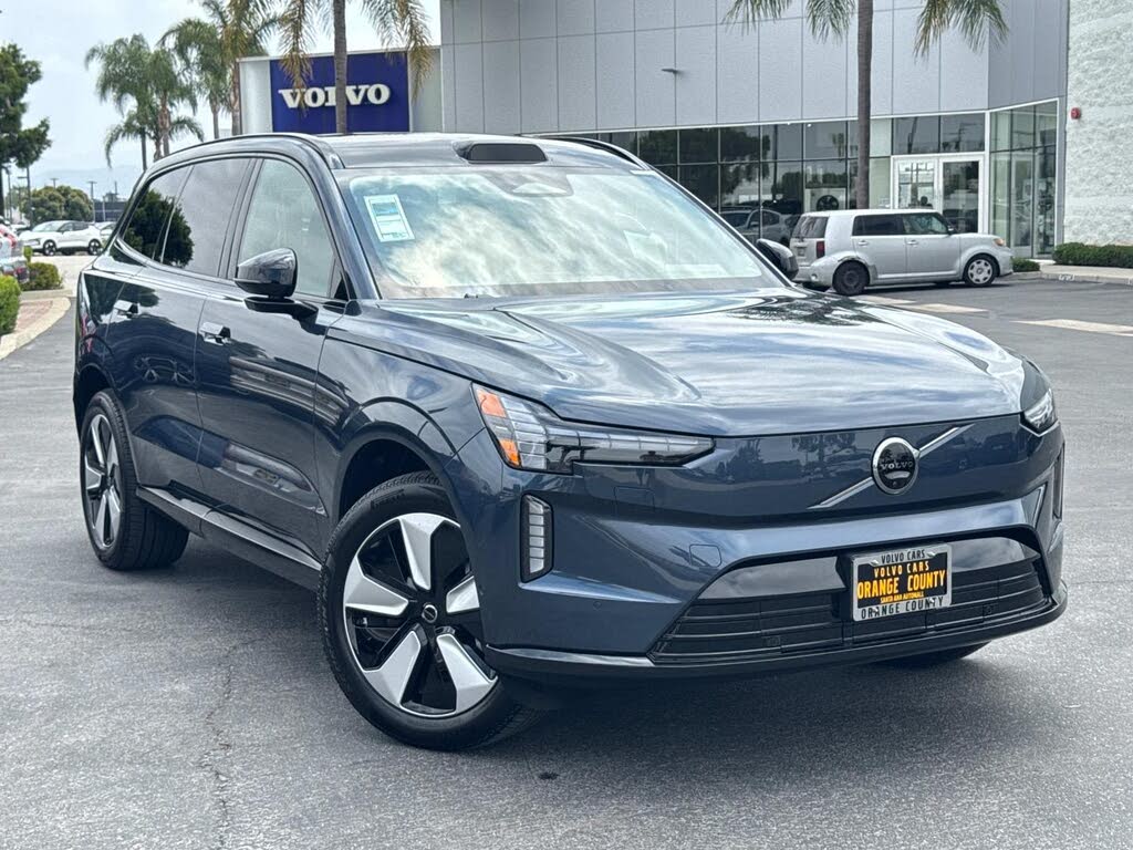 2025 Volvo EX90 Twin Plus 7-Passenger eAWD