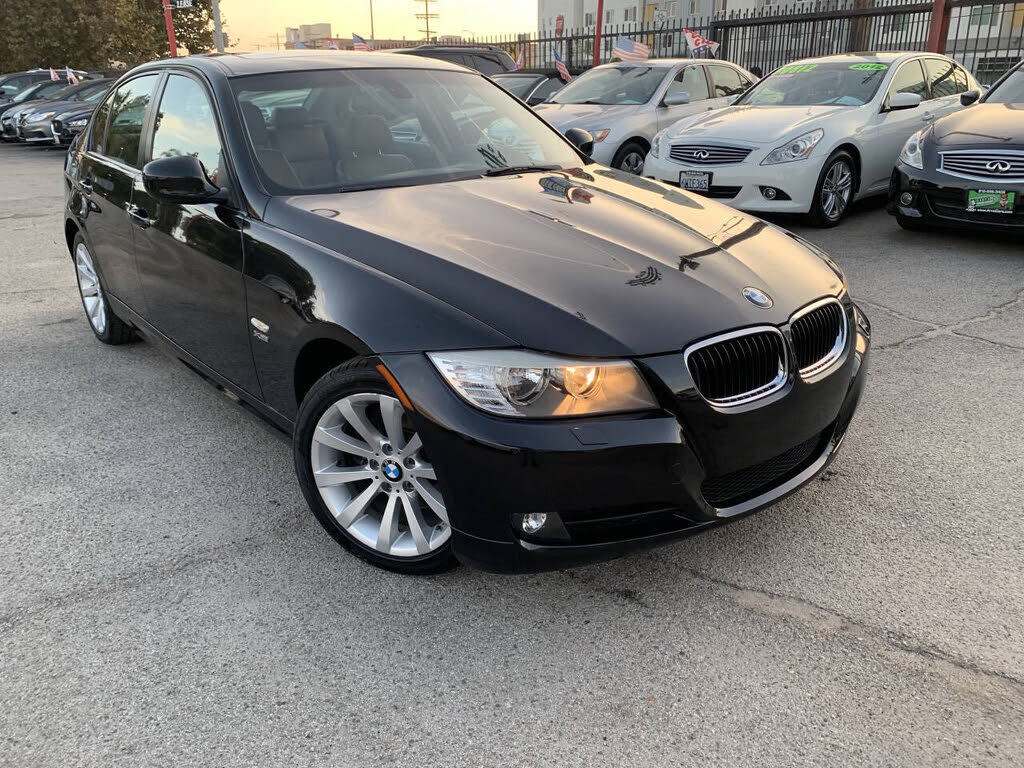 2011 BMW 3 Series 328i xDrive Sedan AWD