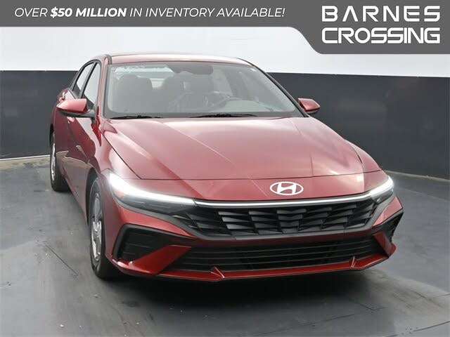 2025 Hyundai Elantra SE FWD