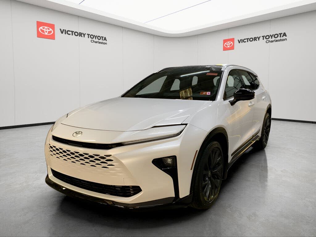 2025 Toyota Crown Signia Limited AWD