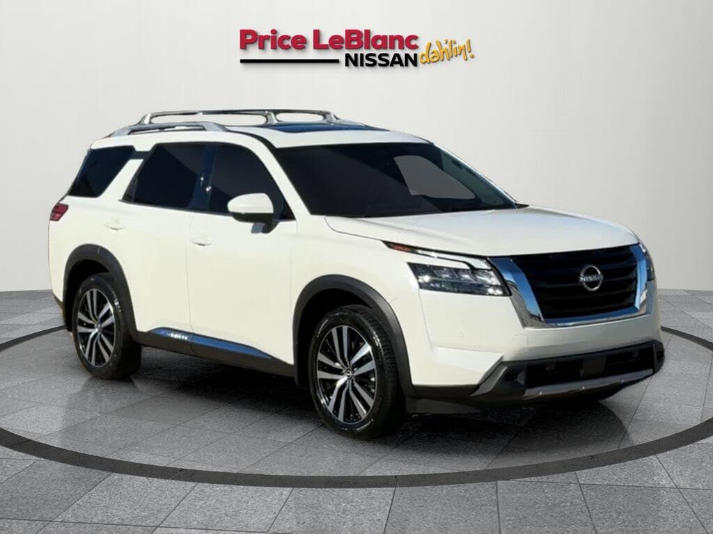 2024 Nissan Pathfinder Platinum FWD