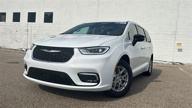 2026 Chrysler Pacifica Select FWD
