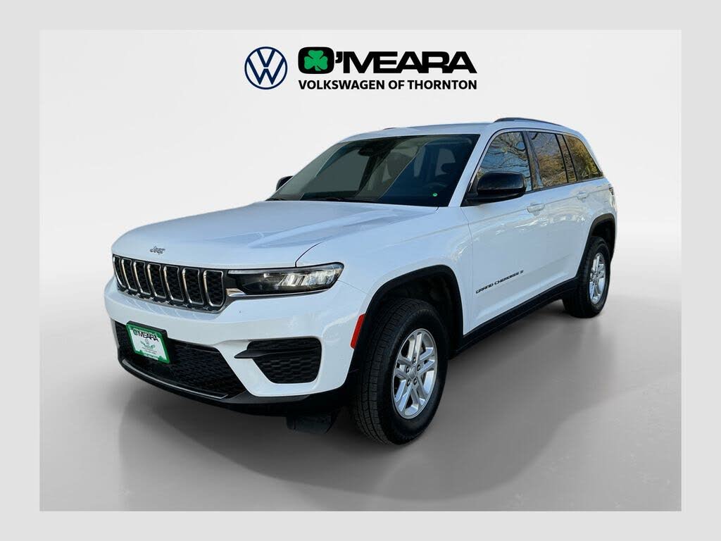 2023 Jeep Grand Cherokee Laredo 4WD