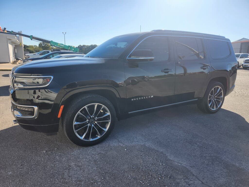 2023 Jeep Wagoneer Series III RWD