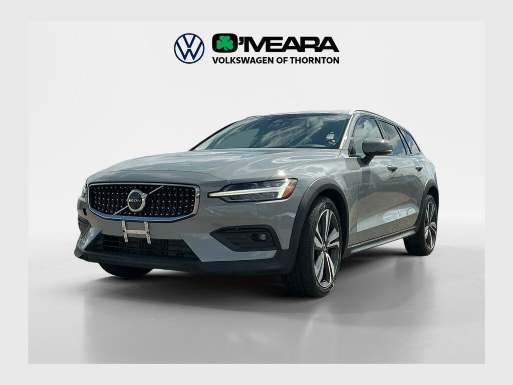 2024 Volvo V60 Cross Country B5 Plus AWD