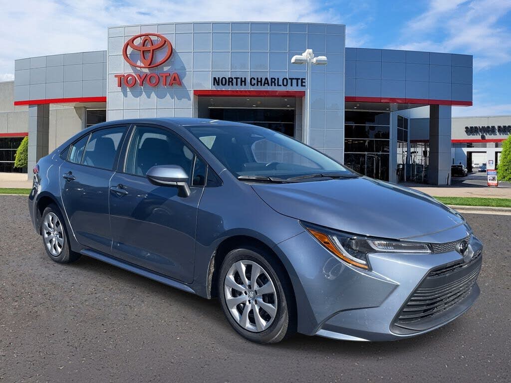 2025 Toyota Corolla LE FWD