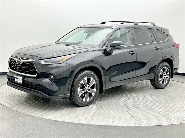 2023 Toyota Highlander XLE AWD