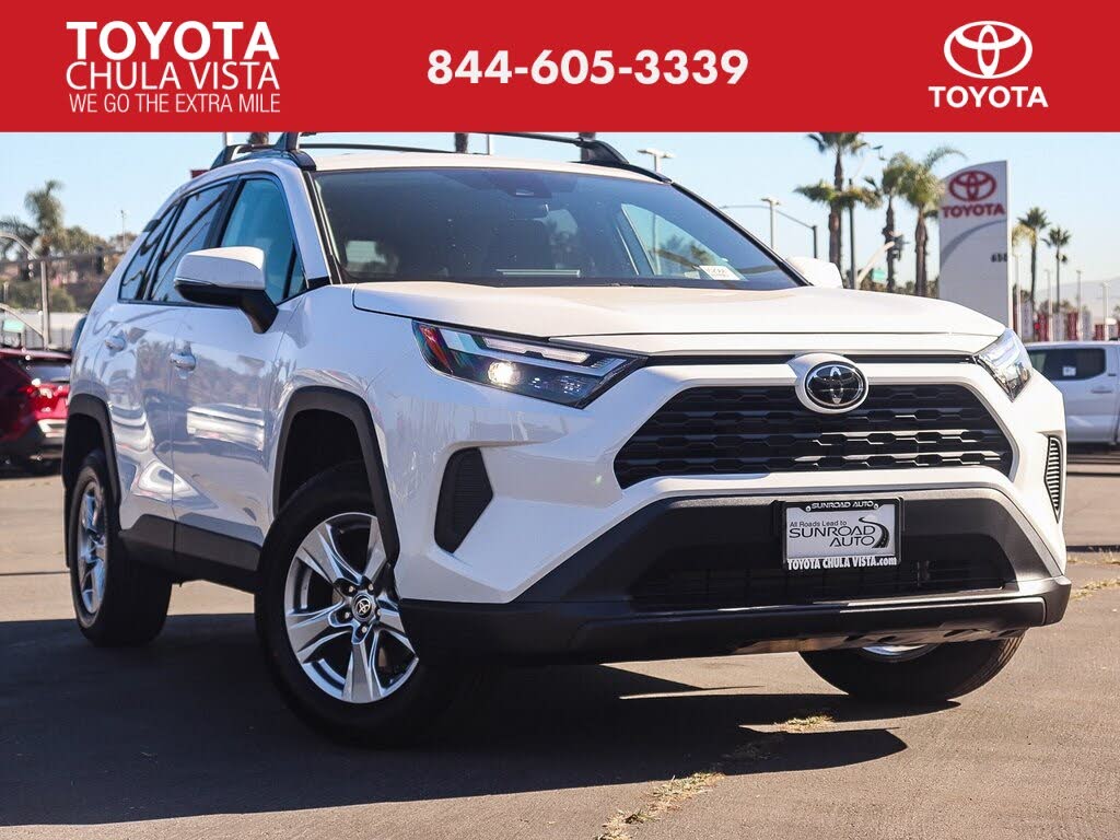 2025 Toyota RAV4 XLE FWD