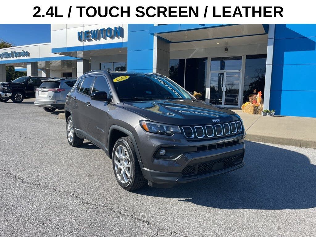 2022 Jeep Compass Latitude Lux 4WD