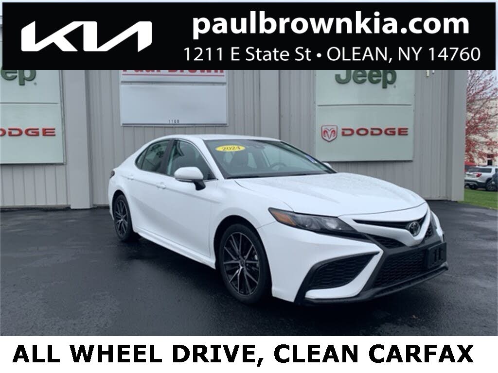 2024 Toyota Camry SE AWD