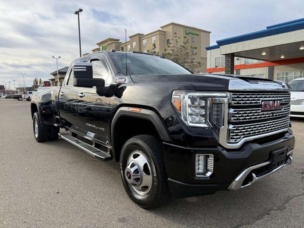 GMC Sierra 3500HD Denali Crew Cab 4WD 2022