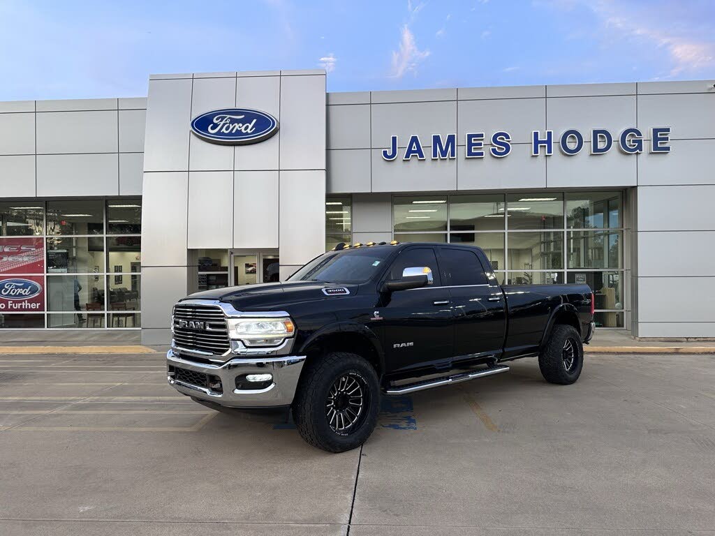 2022 RAM 3500 Laramie Crew Cab LB 4WD