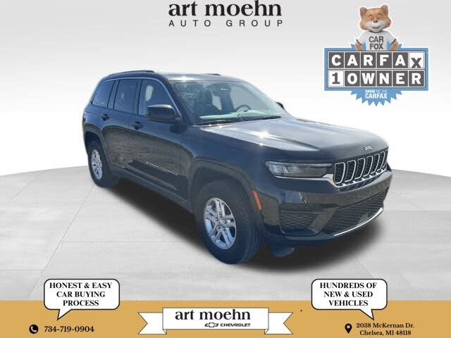 2023 Jeep Grand Cherokee Laredo 4WD