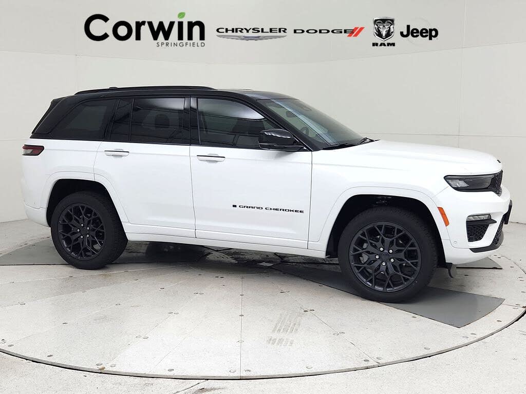 2025 Jeep Grand Cherokee Summit 4WD