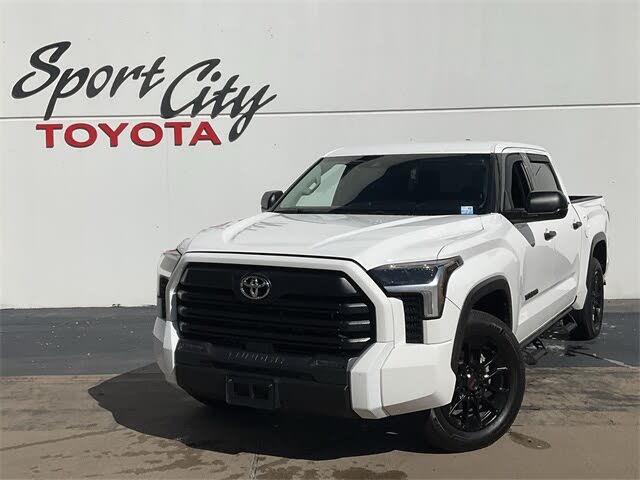 2022 Toyota Tundra SR5 CrewMax Cab RWD