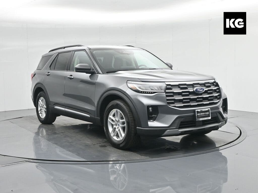 2025 Ford Explorer Active RWD