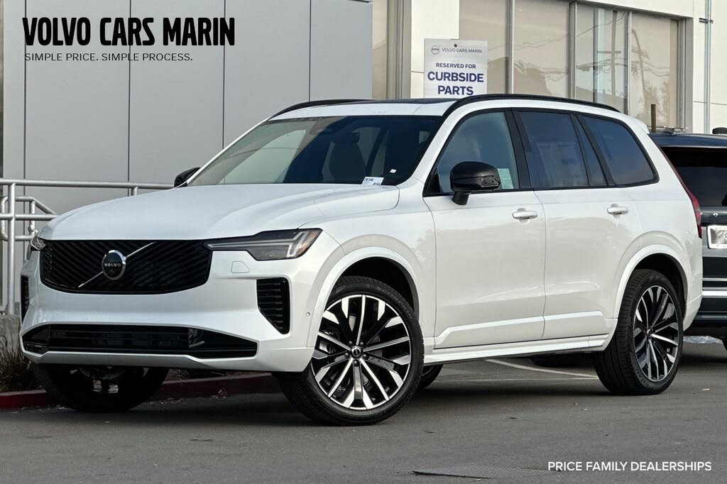 2026 Volvo XC90 B6 Ultra Dark 7-Passenger AWD