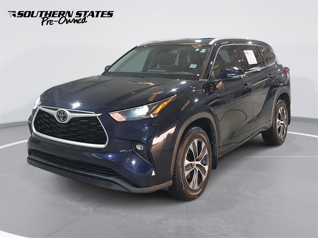 2022 Toyota Highlander XLE AWD