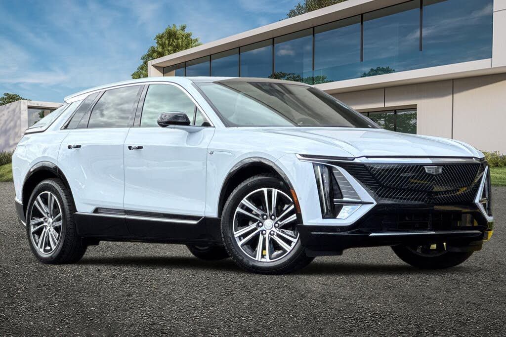2026 Cadillac LYRIQ Luxury AWD