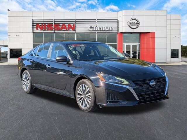 2024 Nissan Altima 2.5 SV FWD