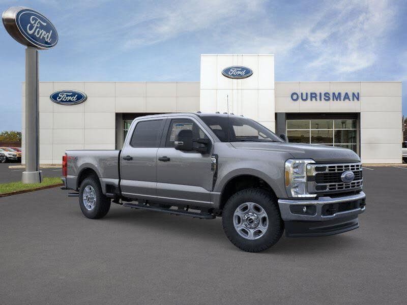 2026 Ford F-250 Super Duty XLT Crew Cab 4WD