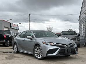 Toyota Camry SE FWD