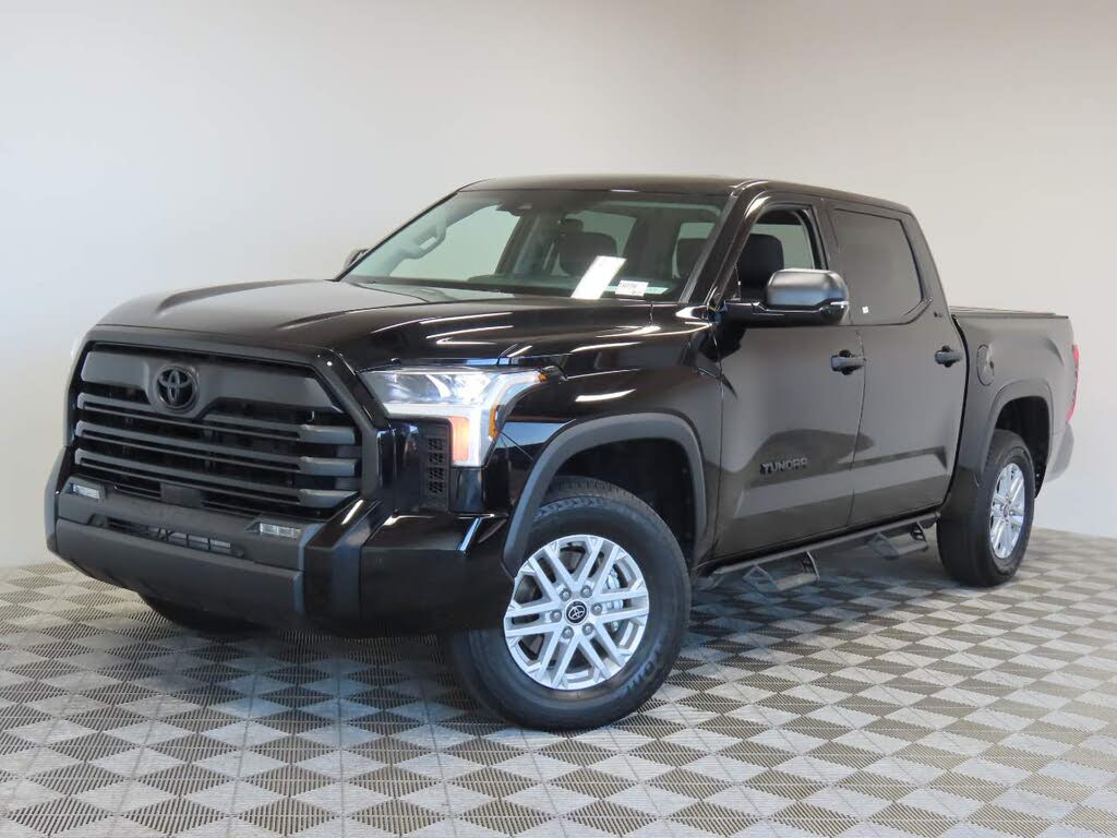 2024 Toyota Tundra SR5 CrewMax Cab 4WD