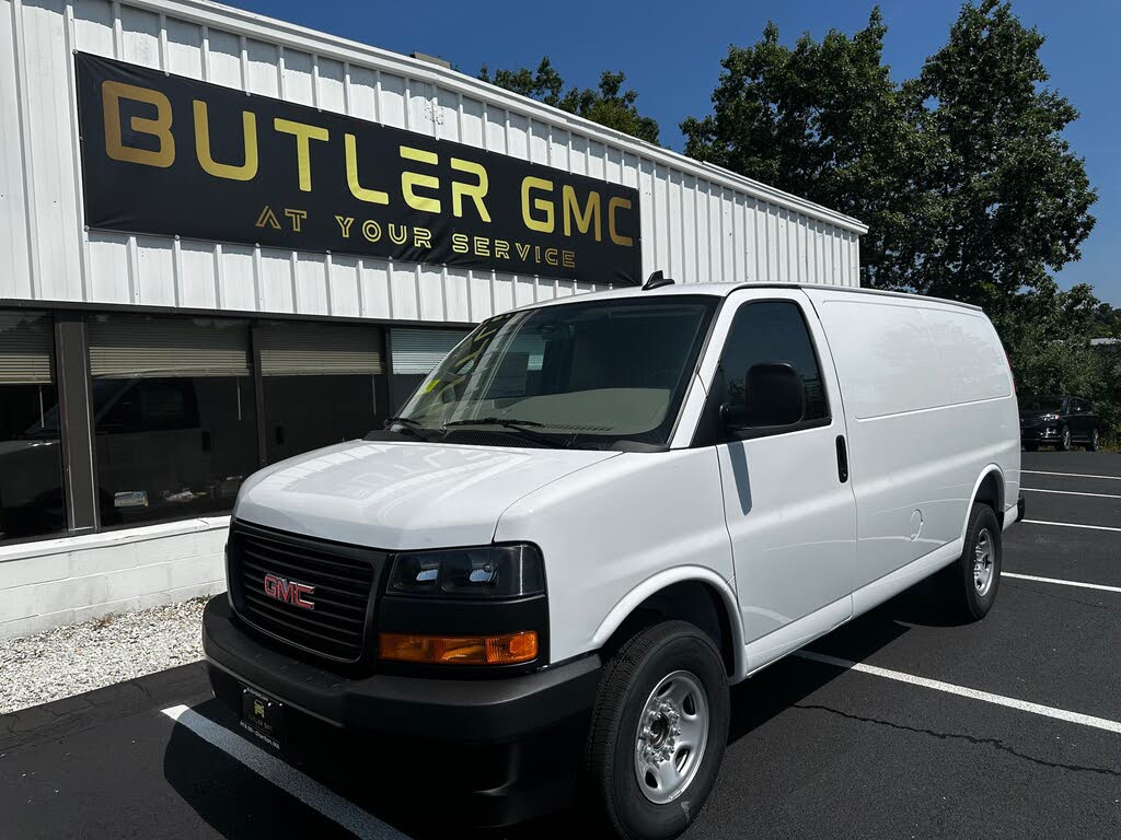 2025 GMC Savana Cargo 3500 RWD
