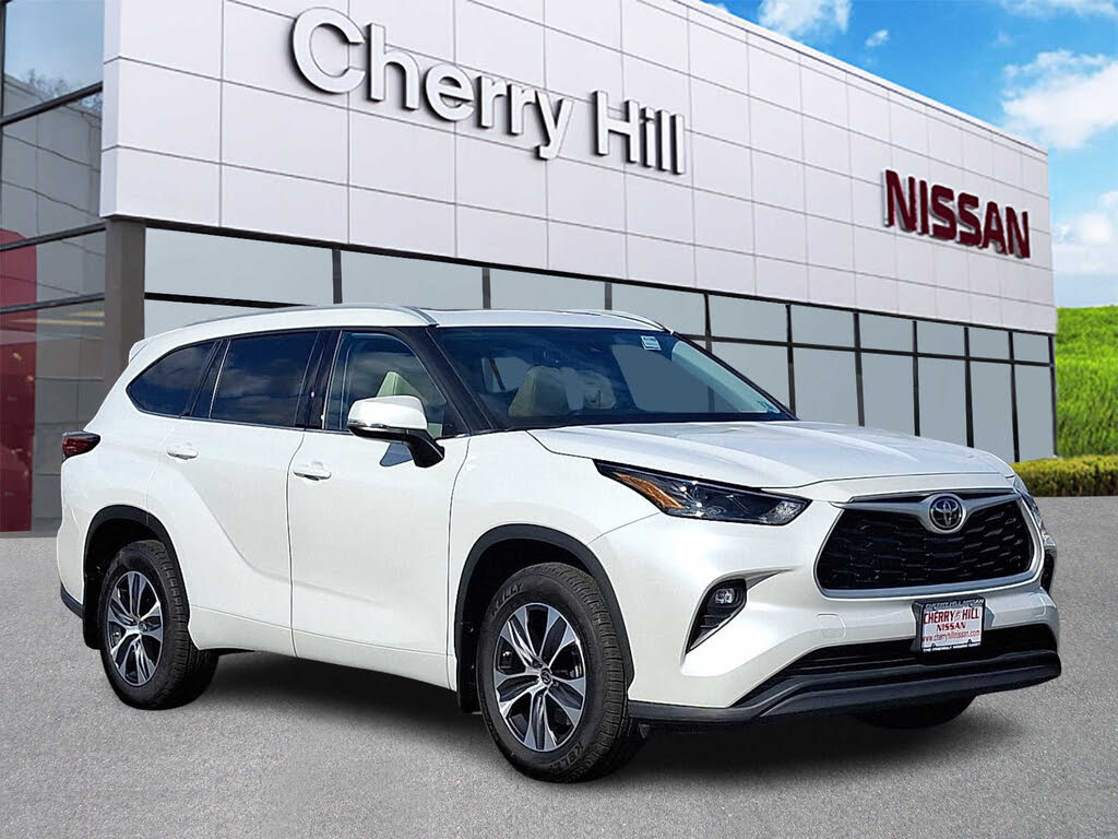 2022 Toyota Highlander XLE AWD