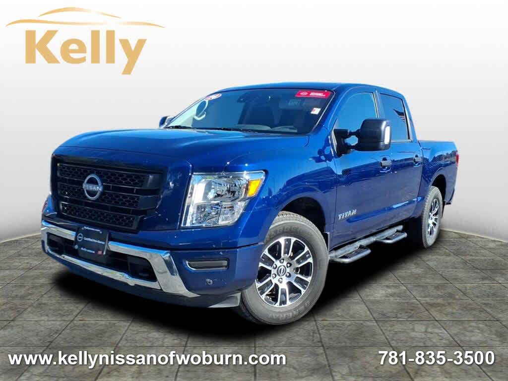 2024 Nissan Titan SV Crew Cab 4WD