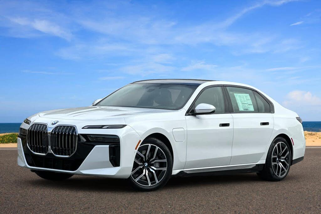 2025 BMW 7 Series 750e xDrive