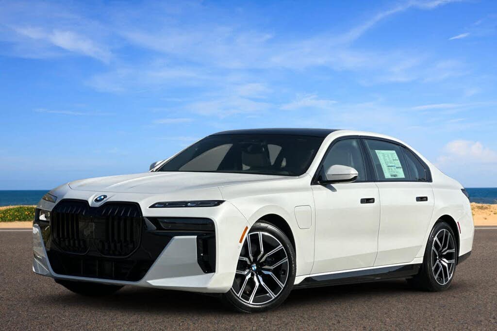 2025 BMW 7 Series 750e xDrive