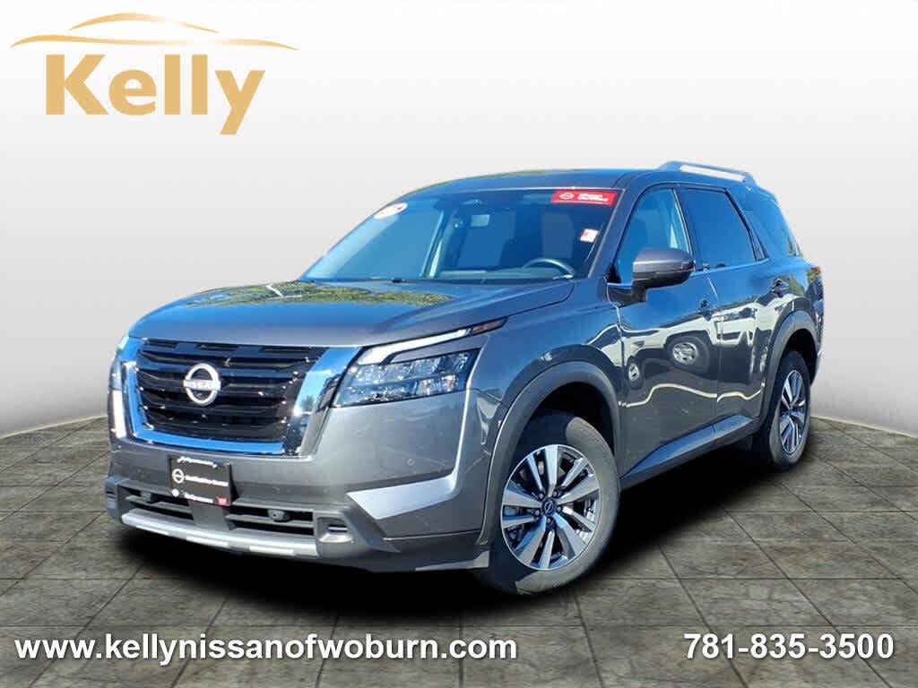 2025 Nissan Pathfinder SL 4WD