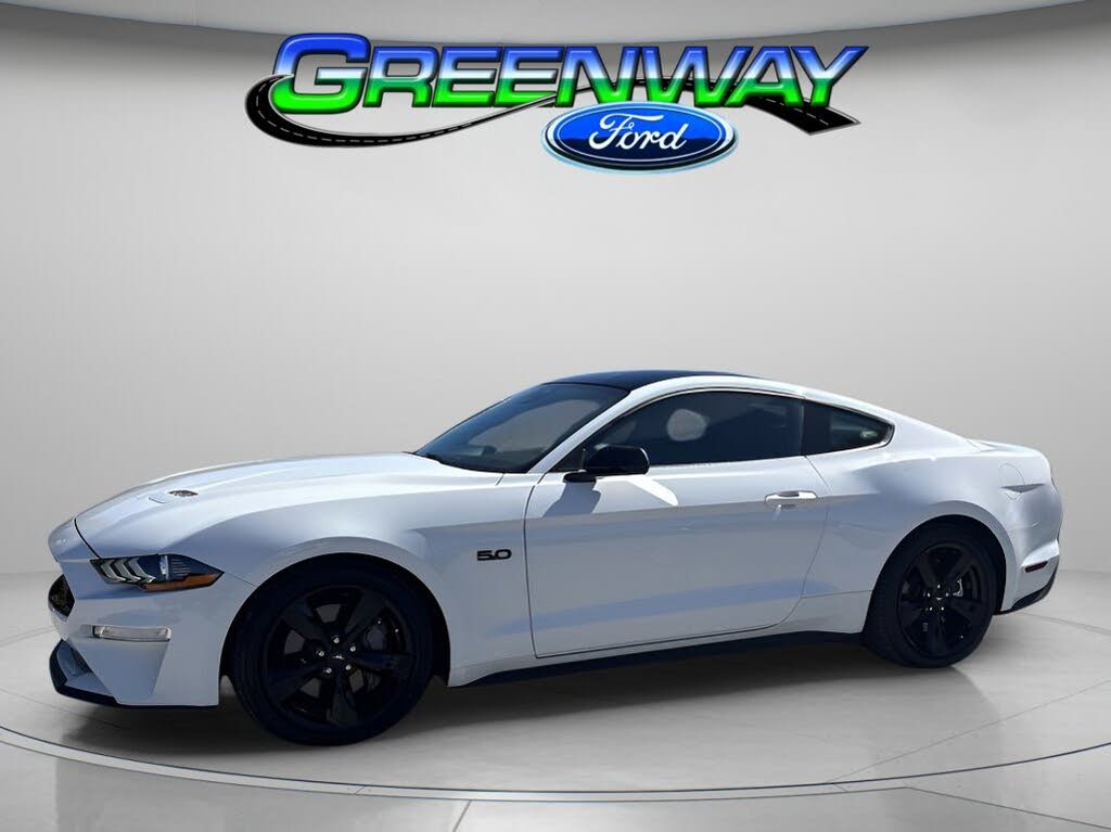 2022 Ford Mustang GT Premium Fastback RWD