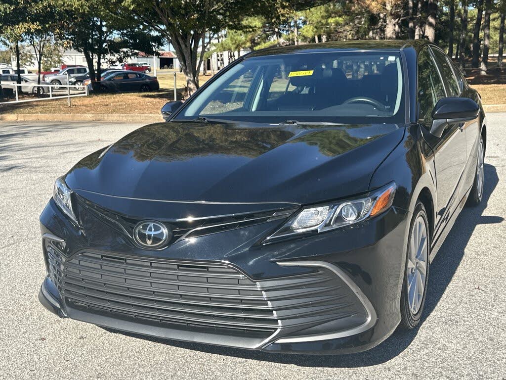 2022 Toyota Camry LE FWD
