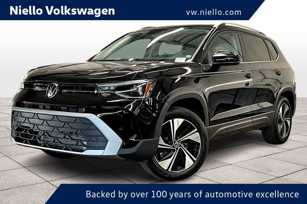 2025 Volkswagen Taos SE 4Motion