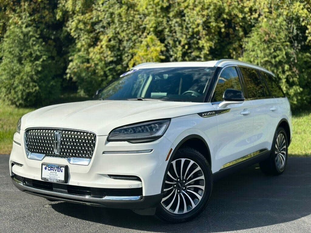2022 Lincoln Aviator Standard AWD