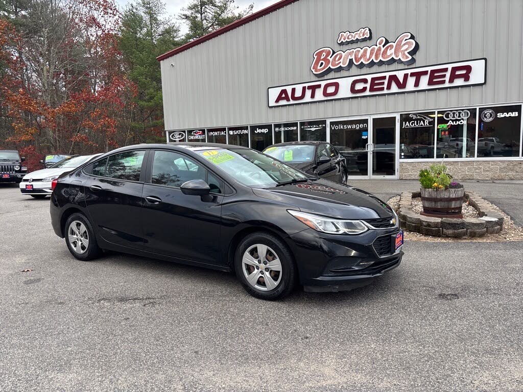 2017 Chevrolet Cruze LS Sedan FWD