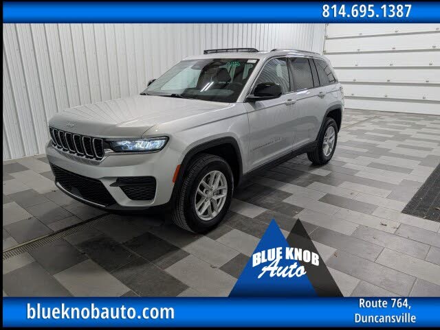 2023 Jeep Grand Cherokee Laredo X 4WD
