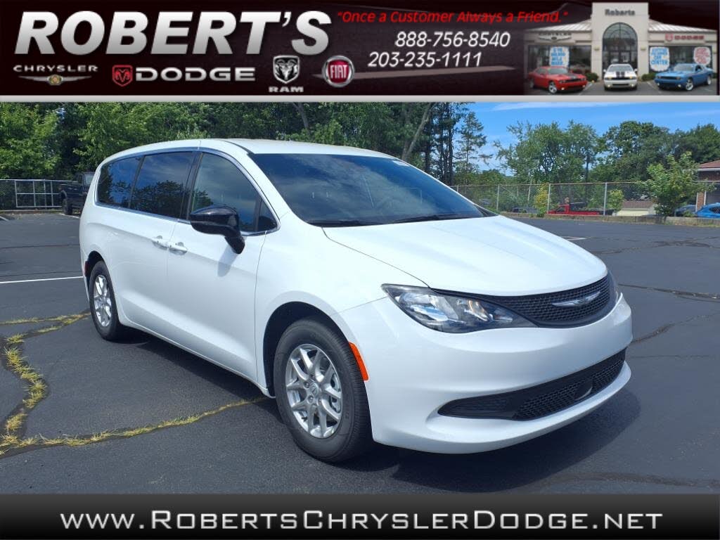 2026 Chrysler Voyager LX FWD